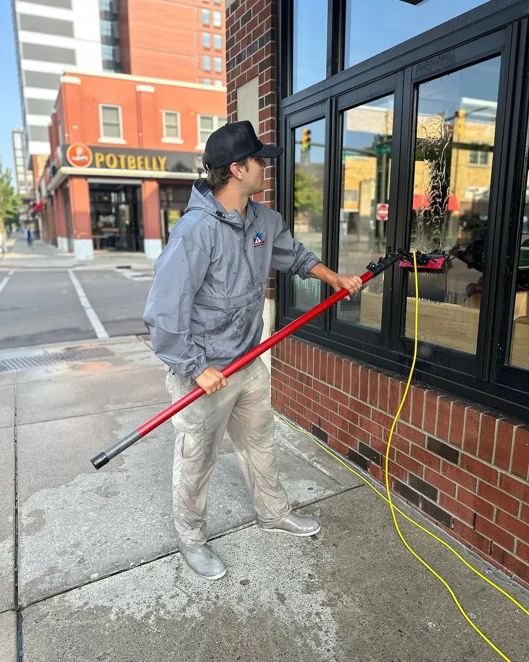 Commercial window cleaning